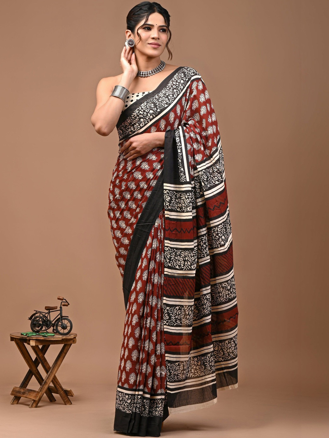 RAMNATHS Ethnic Motifs Pure Cotton Handloom Dabu Saree