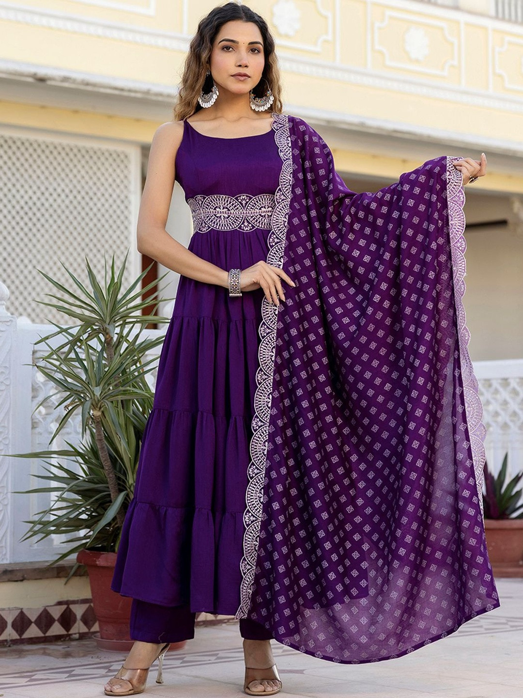 Navlik Women Ethnic Motifs Embroidered Tiered Gotta Patti Kurta with Trousers & With Dupatta