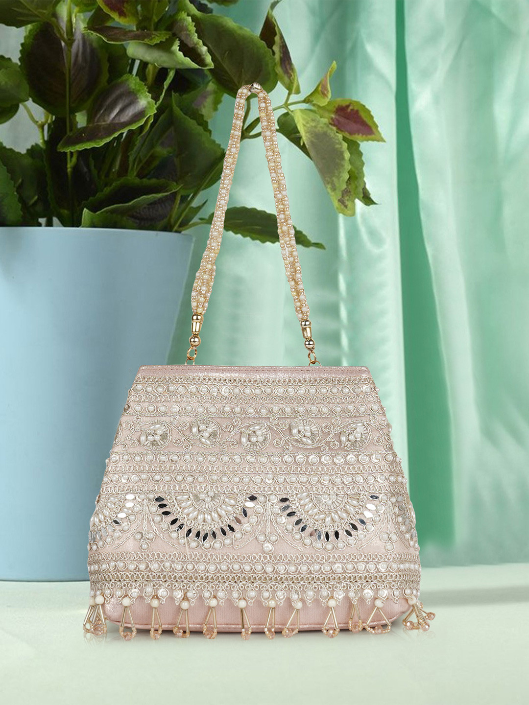 NEVIS Embroidered Potli Clutch