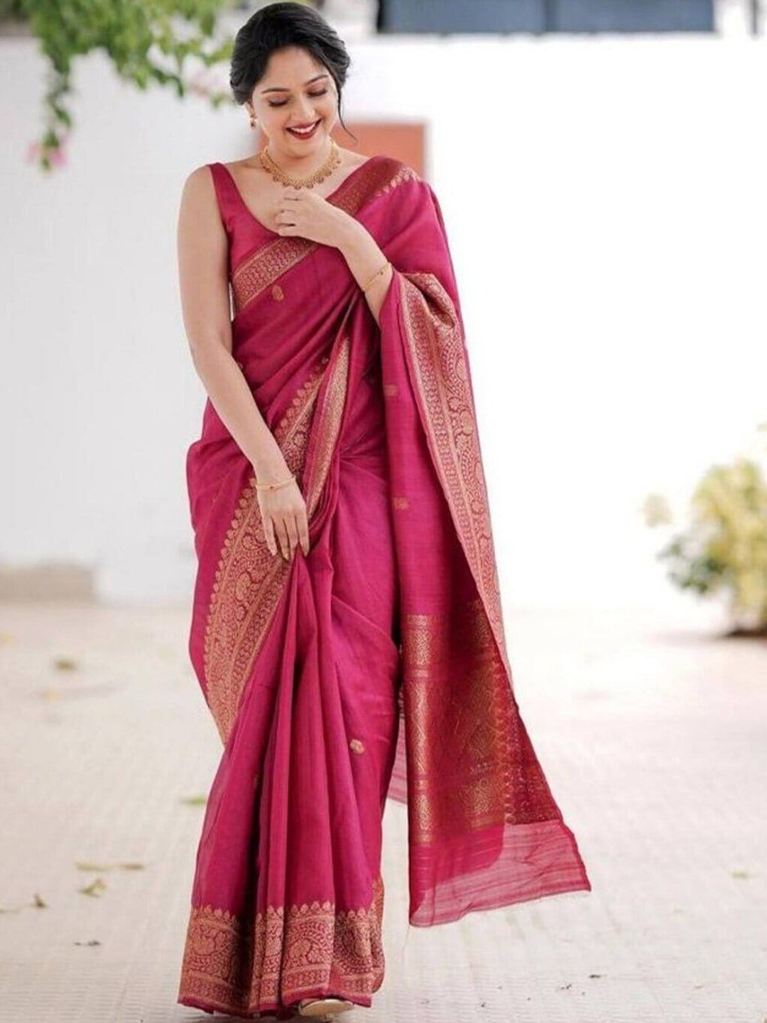 VIMALNATH SYNTHETICS Ethnic Motifs Zari Silk Blend Handloom Saree