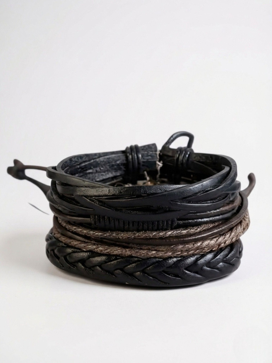 RAPPERSSHOP Men 4 Leather Handcrafted Multistrand Bracelet