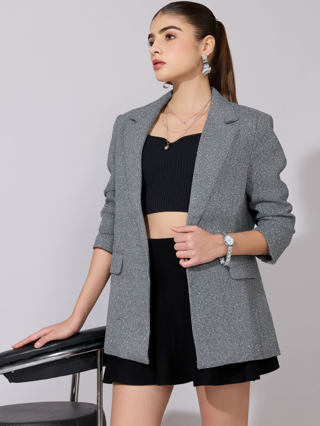 SHOWOFFFF Textured Notched Lapel Single Breasted Blazer