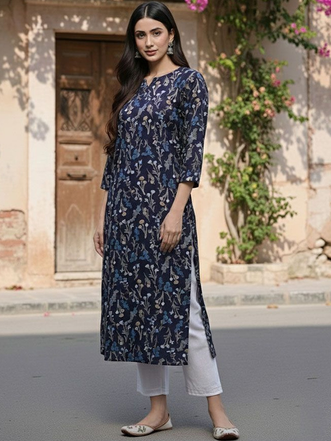 AADVIKA Women Floral Printed Kurta