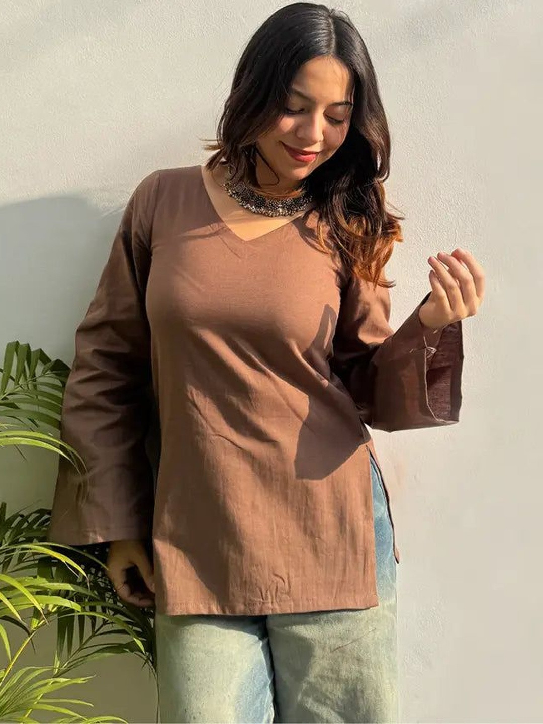 GoSriKi V-Neck Flared Sleeves Kurti