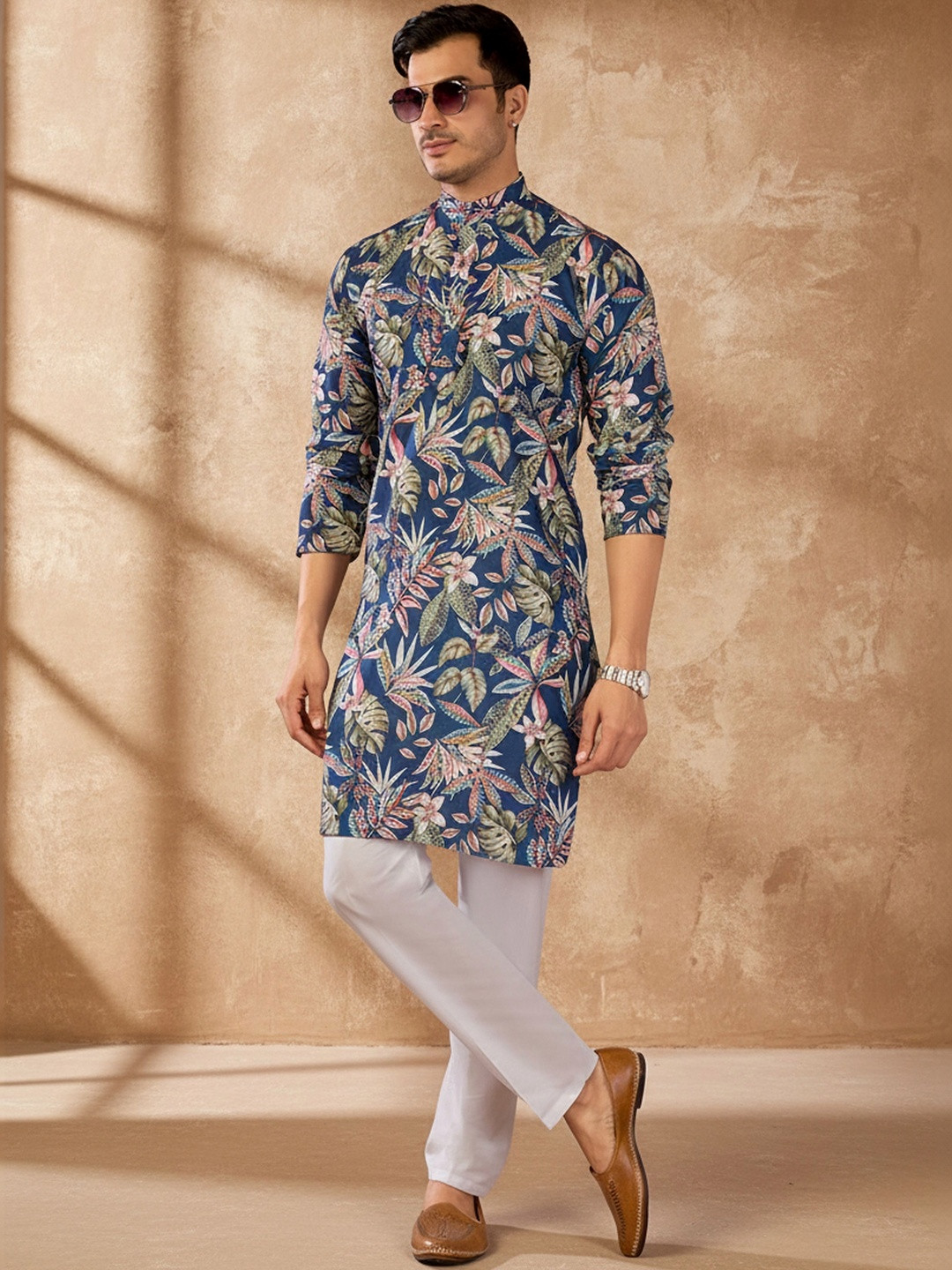 RANGRAAG Floral Printed Mandarin Collar Thread Work Kurta