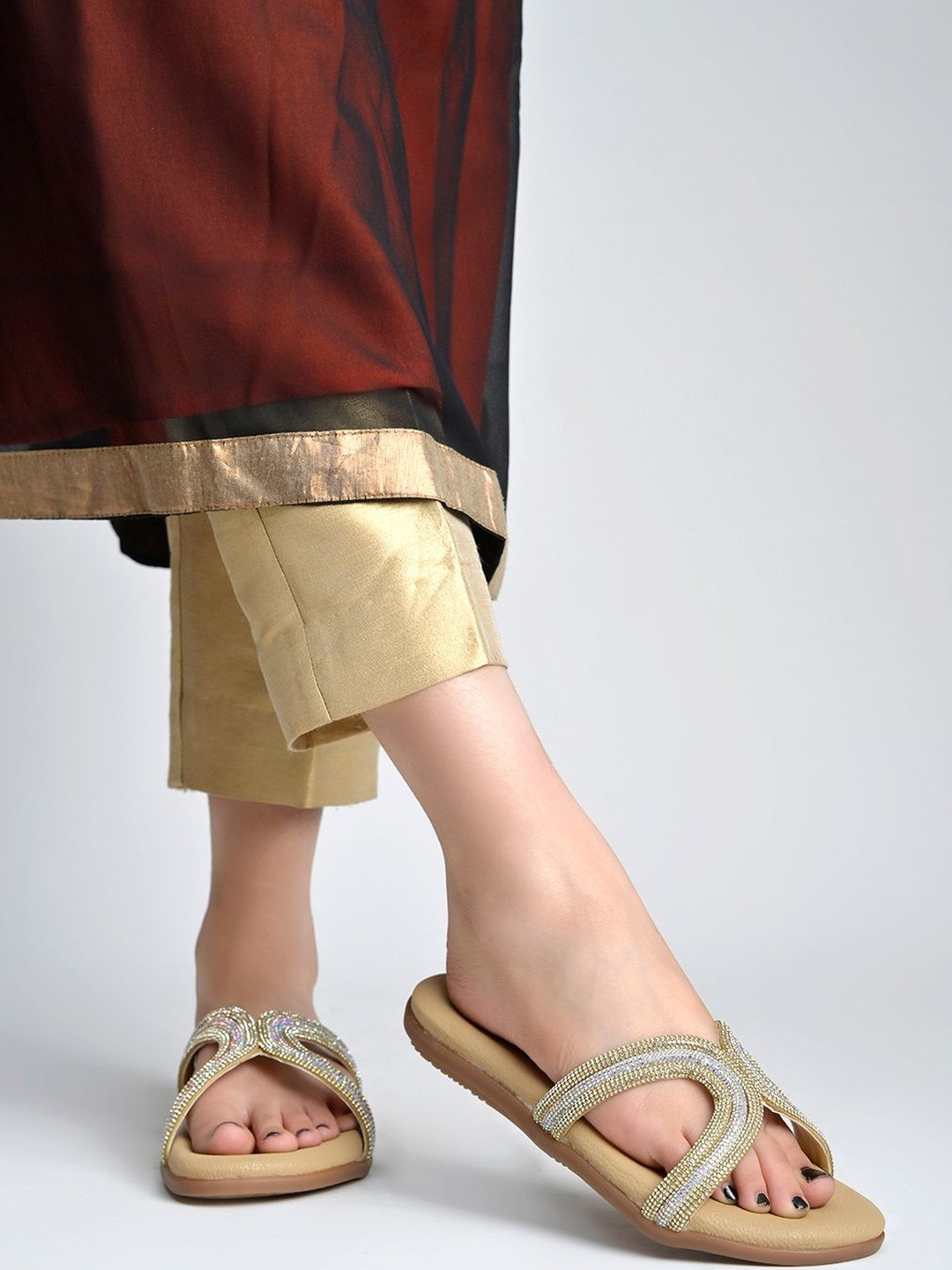 Shoetopia Women Embellished Party Open Toe Flats