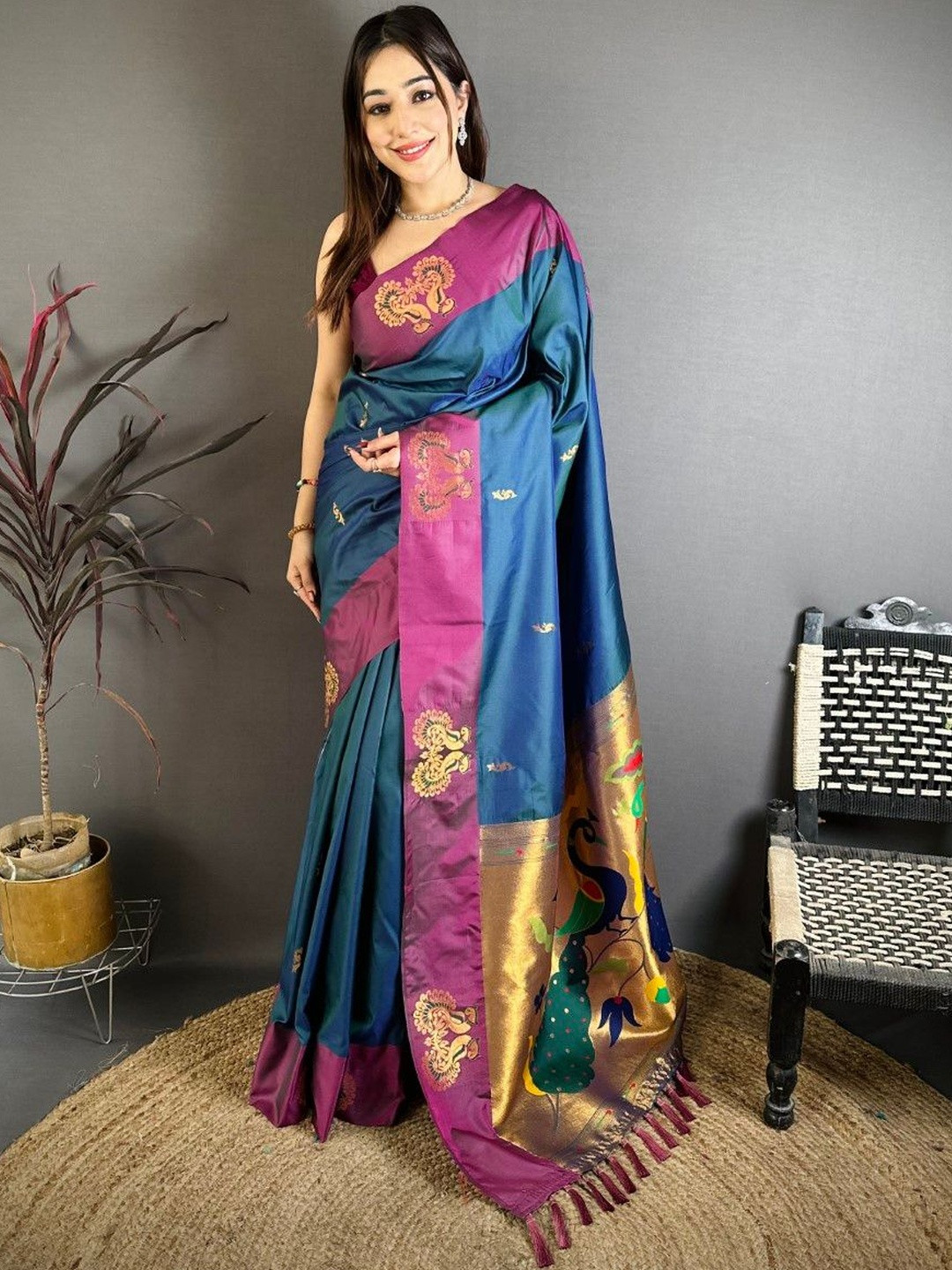 MANYATA Ethnic Motifs Zari Art Silk Paithani Saree