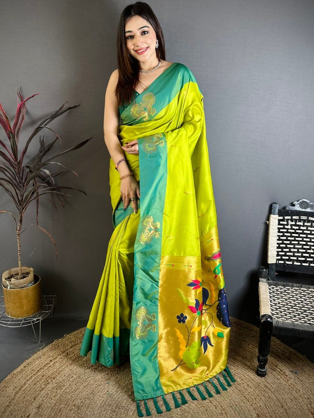 MANYATA Ethnic Motifs Zari Silk Blend Paithani Saree