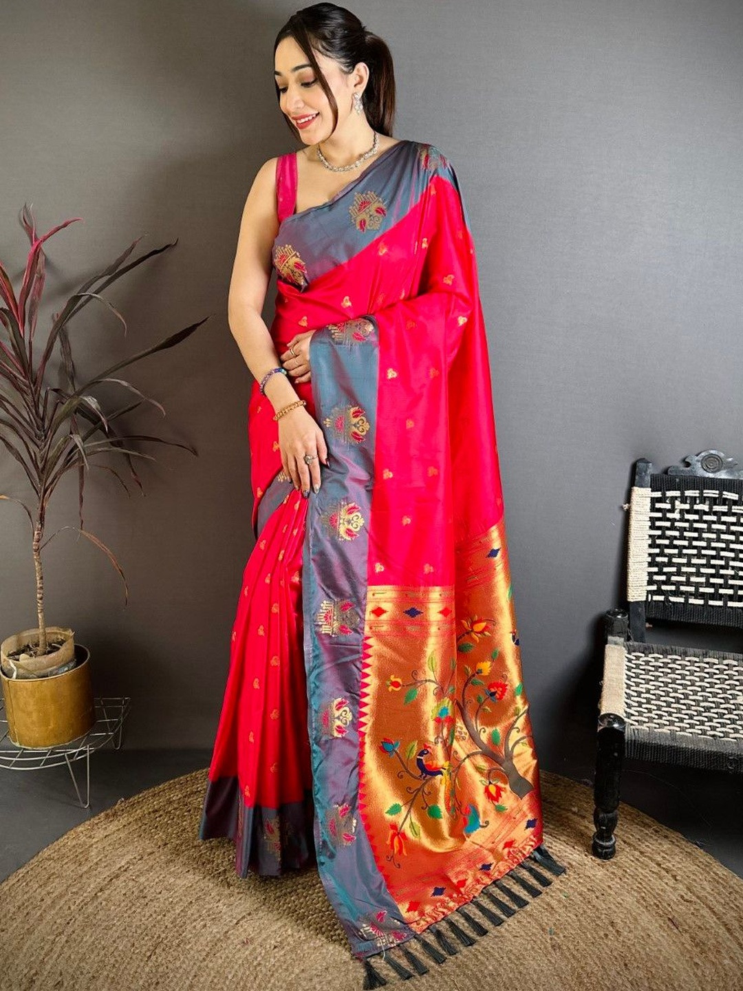 MANYATA Ethnic Motifs Zari Silk Blend Paithani Saree