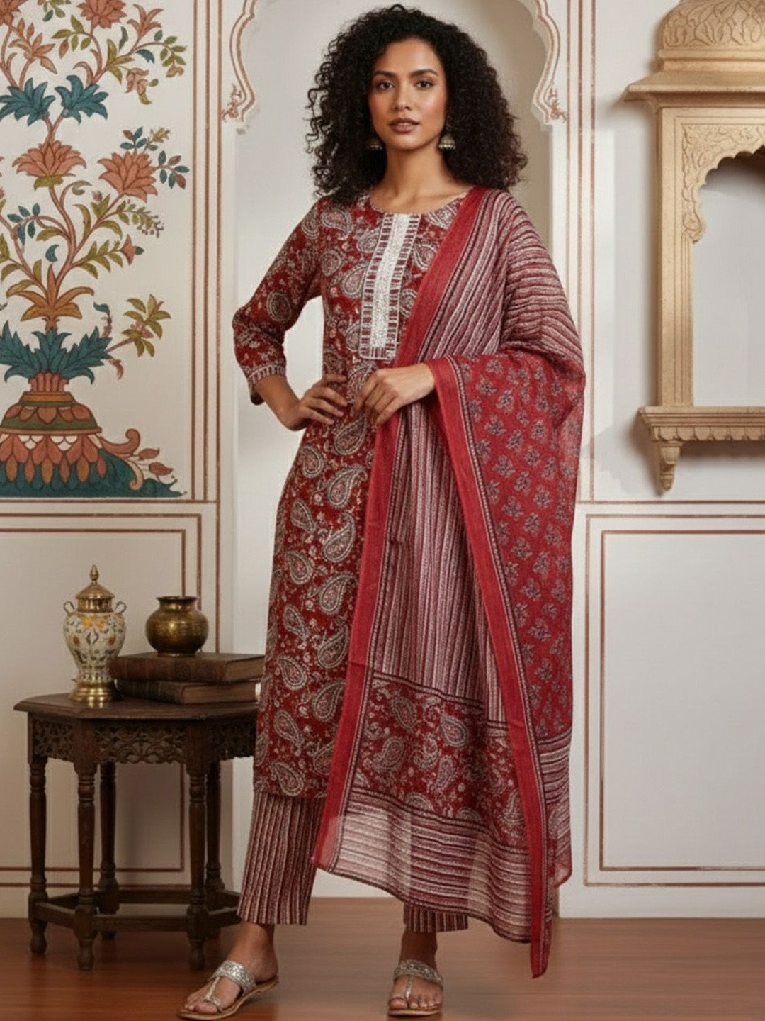 House of Pataudi Printed Round Neck Kurta & Trousers With Dupatta