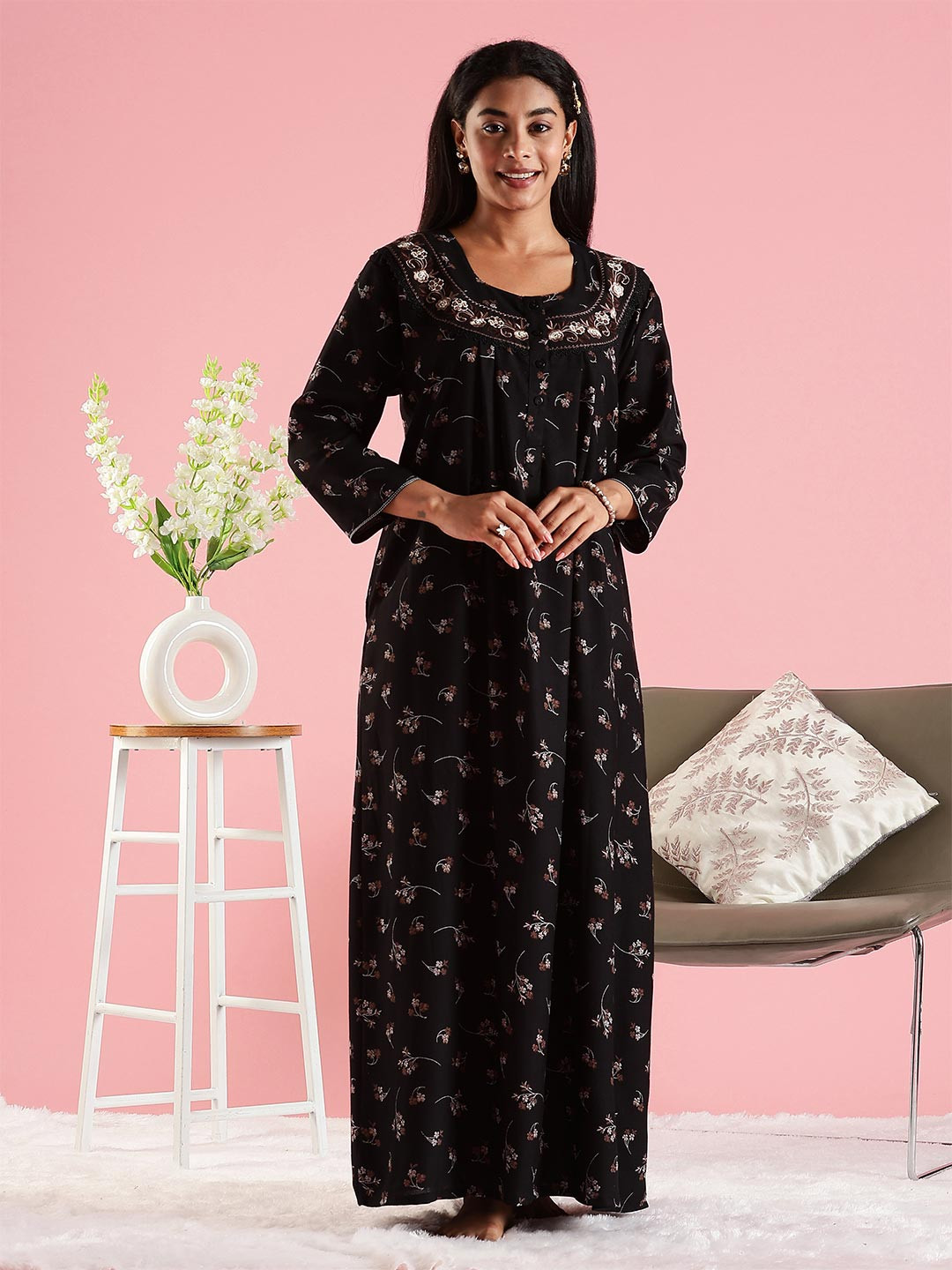 9shines Label Women Printed Three Quarter Sleeves Nighdress