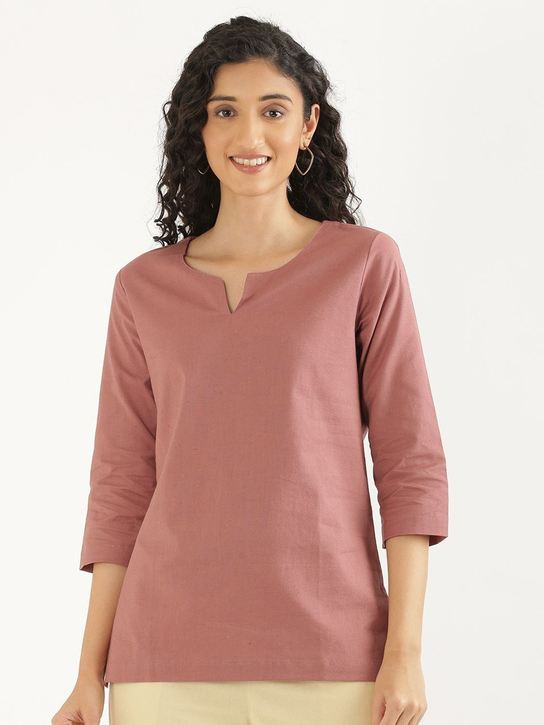 SAADAA Airy Linen Split Neck Short Kurta