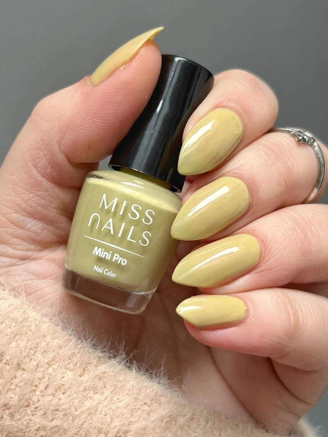 MISS NAILS Minis Long Lasting Nail Polish - 6 ml - Climb Up