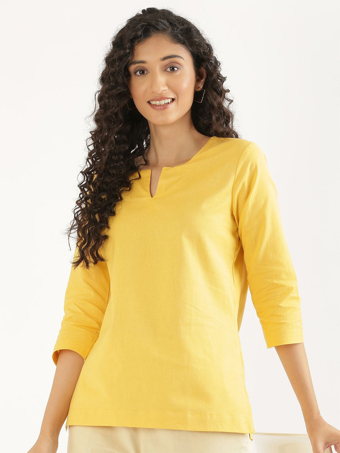 SAADAA Airy Linen Split Neck Short Kurta