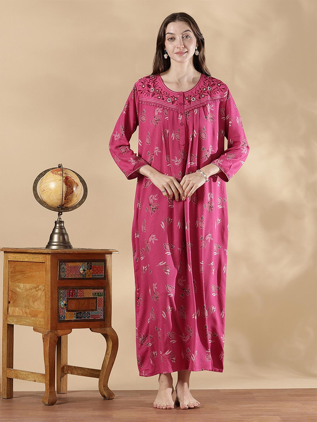 9shines Label Women Printed Three Quarter Sleeves Nighdress