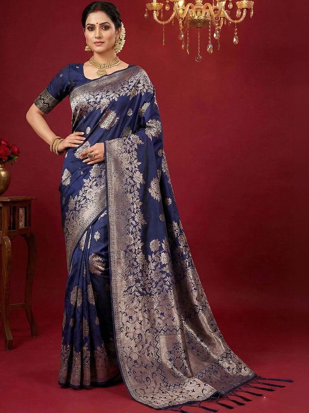 Sutriti Woven Design Silk Blend Banarasi Saree