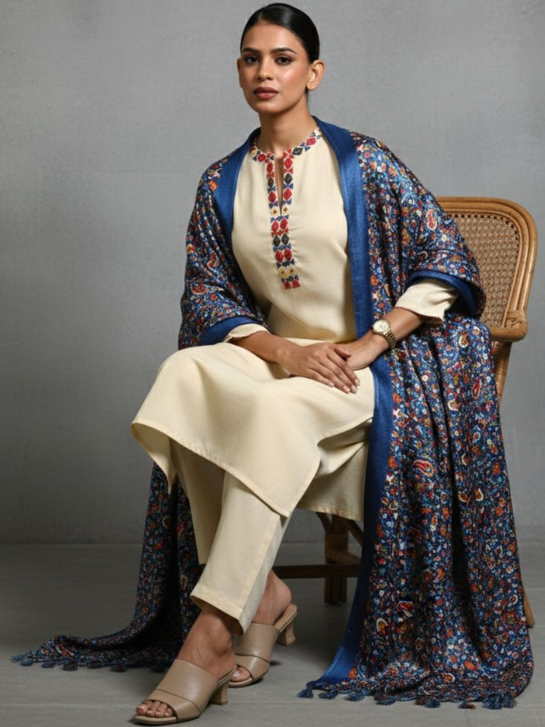 Navibhu Women Embroidered Regular Thread Work Workwear Kurta with Trousers & With Dupatta