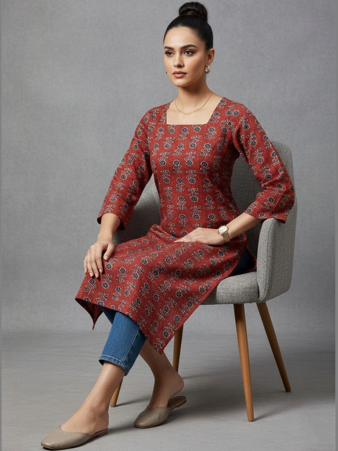 Navibhu Women Floral Printed Flared Sleeves Workwear Kurta