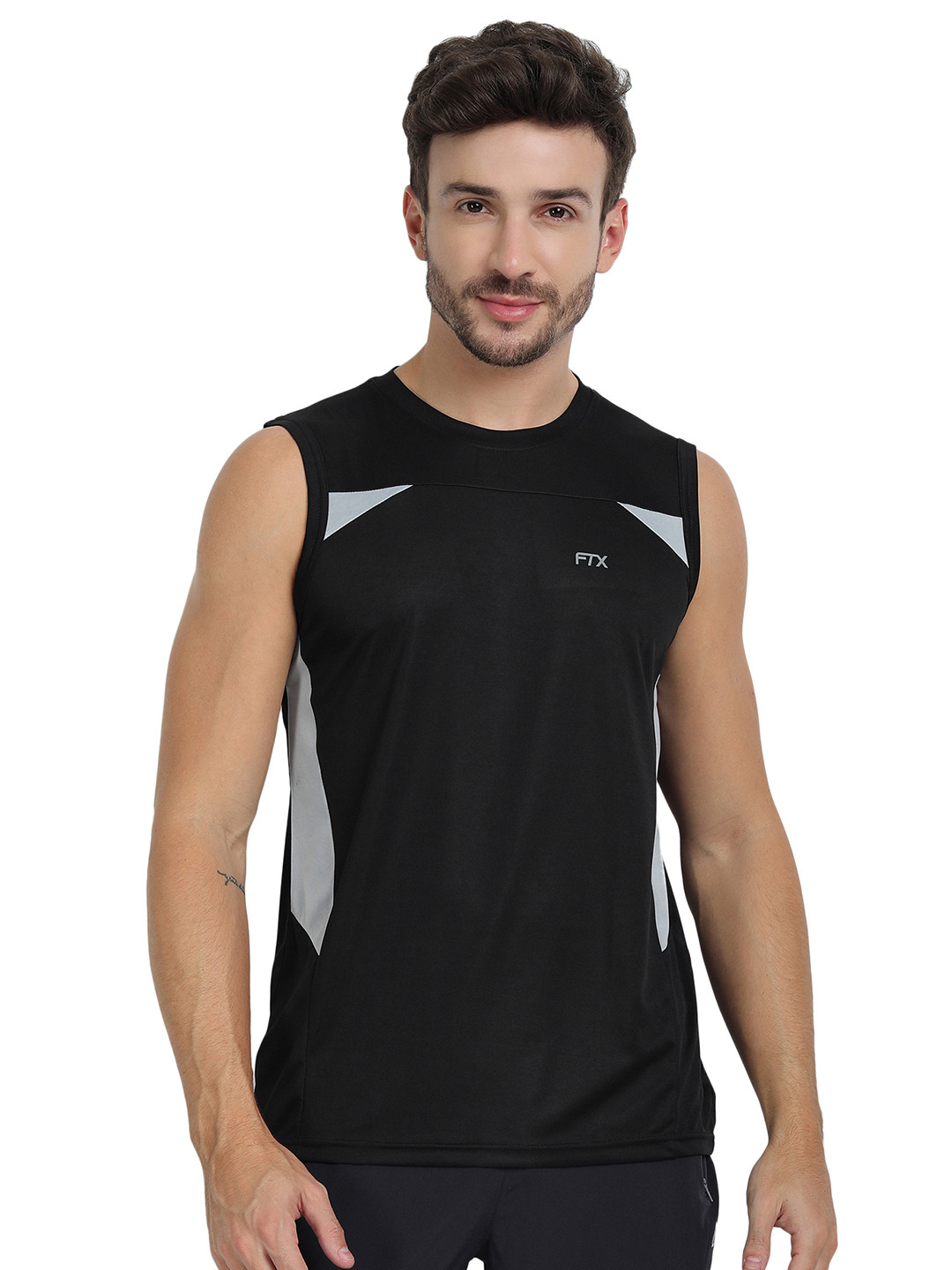FTX Men Black Colourblocked Sleeveless Sports T-shirt