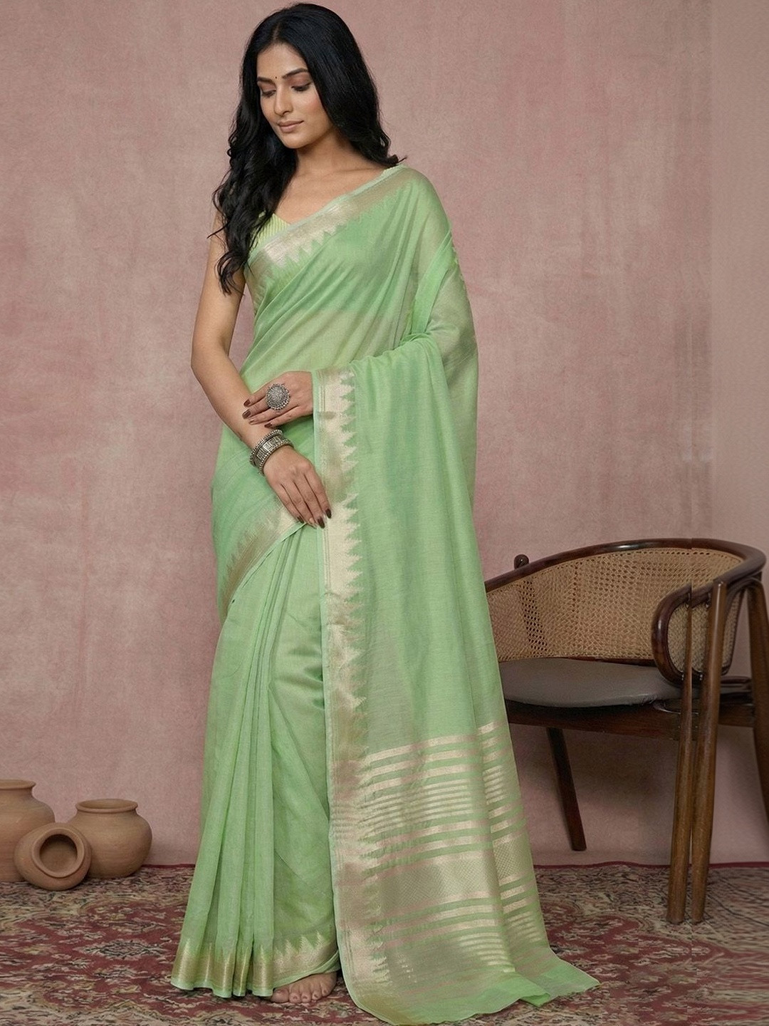 Sutriti Woven Design Linen Blend Saree