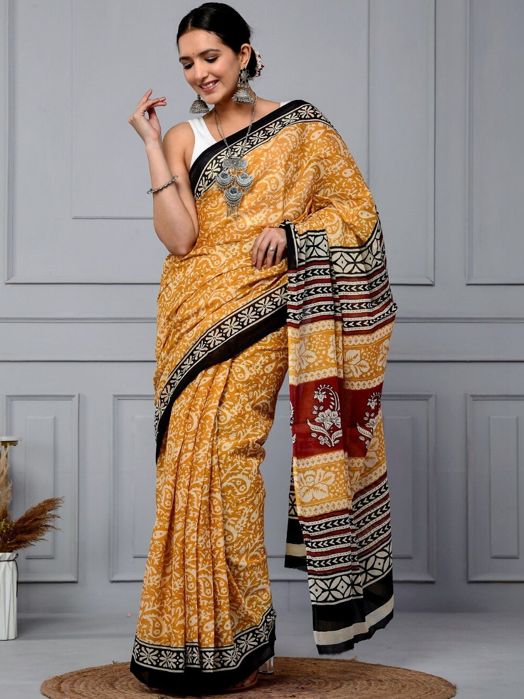 Doria Lifestyle Ethnic Motifs Pure Cotton Block Print Saree