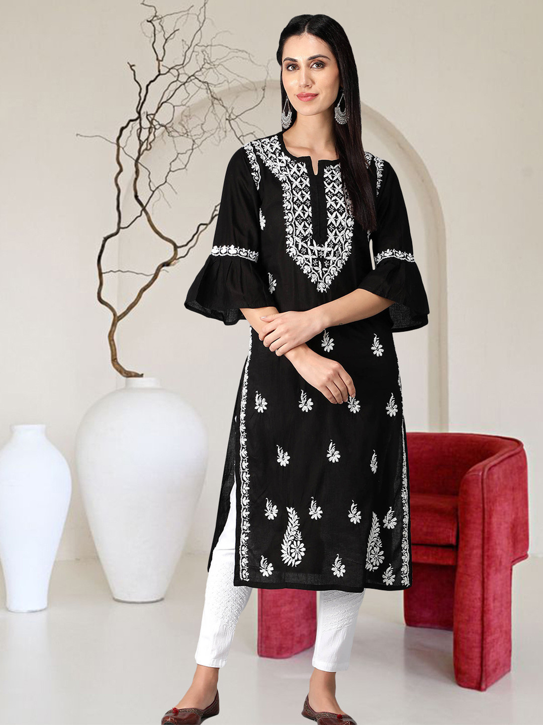 Seva Chikan Ethnic Motifs Embroidered Bell Sleeves Cotton Chikankari Straight Kurta