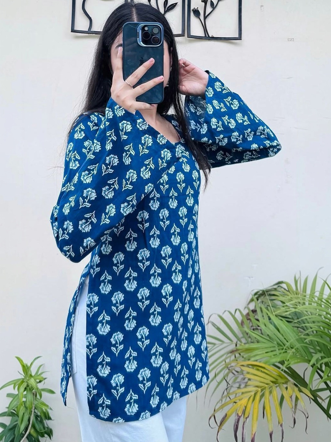 HARITWAL Women Printed Sequinned Pathani Kurta