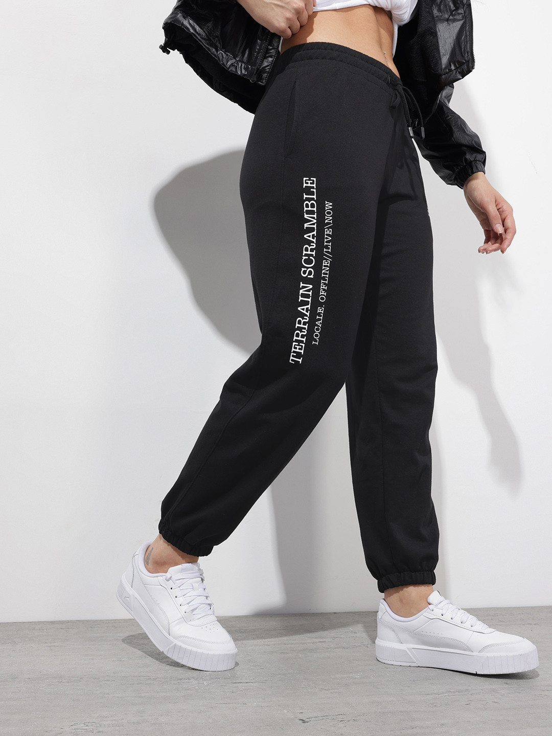 The Roadster Life Co. Women Typography Printed Joggers