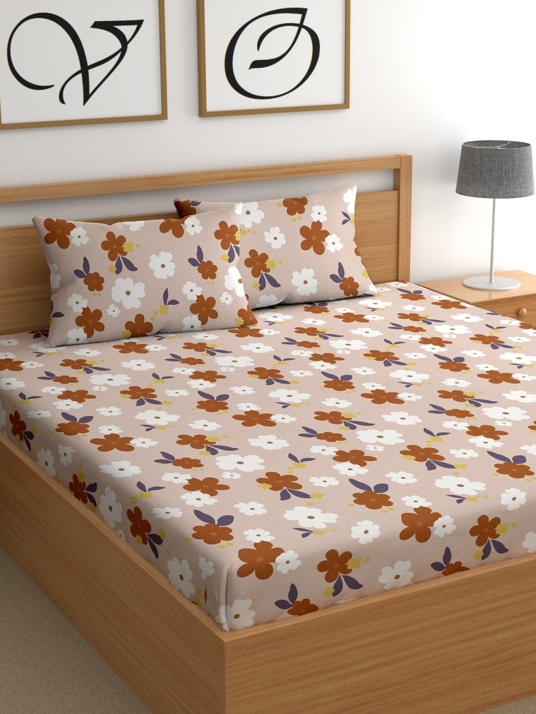 CHHAVI INDIA Peach-Coloured Floral 180 TC Bedsheet with 2 Pillow Covers