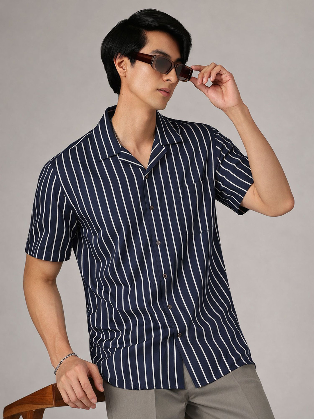 DENNISON Men Navy Blue Striped Smart Slim Fit Casual Shirt