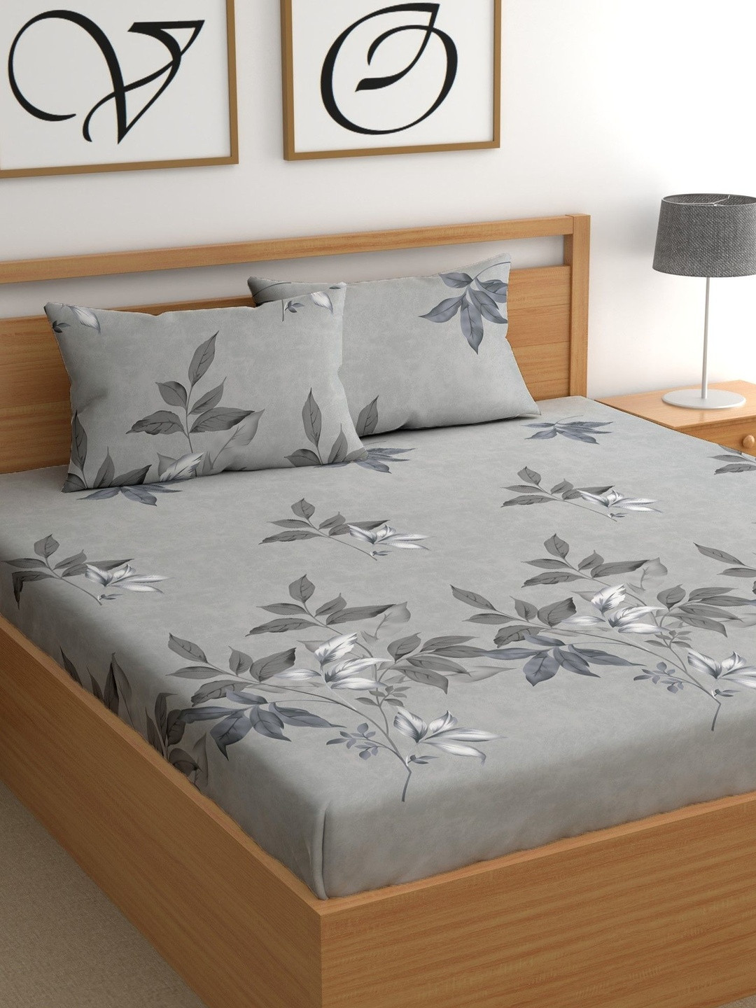 CHHAVI INDIA Grey Floral 180 TC Bedsheet with 2 Pillow Covers