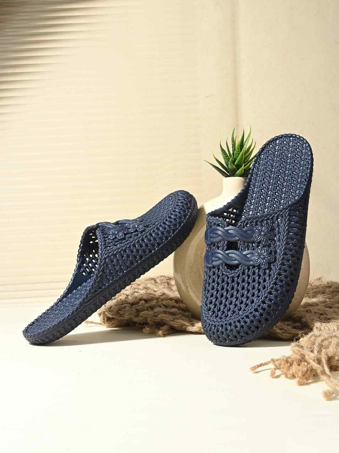 ABJ Fashion Women Slip-On