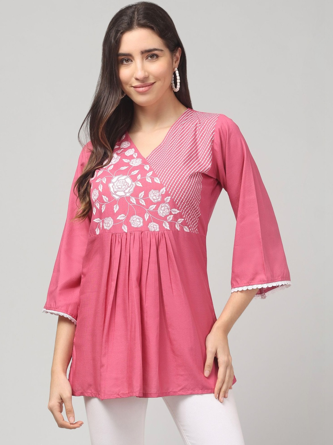 CROWN KING Floral Embroidered V-Neck Empire Kurti
