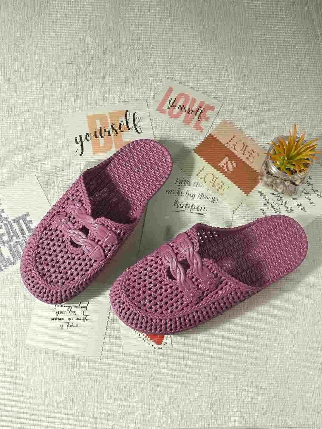 ABJ Fashion Women Slip-On