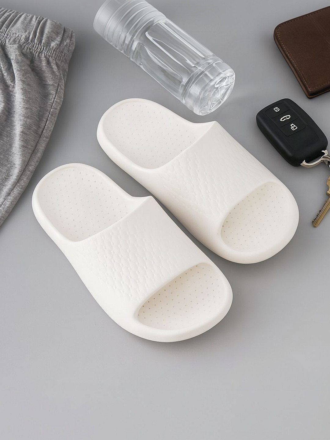 HERE&NOW Men Sliders