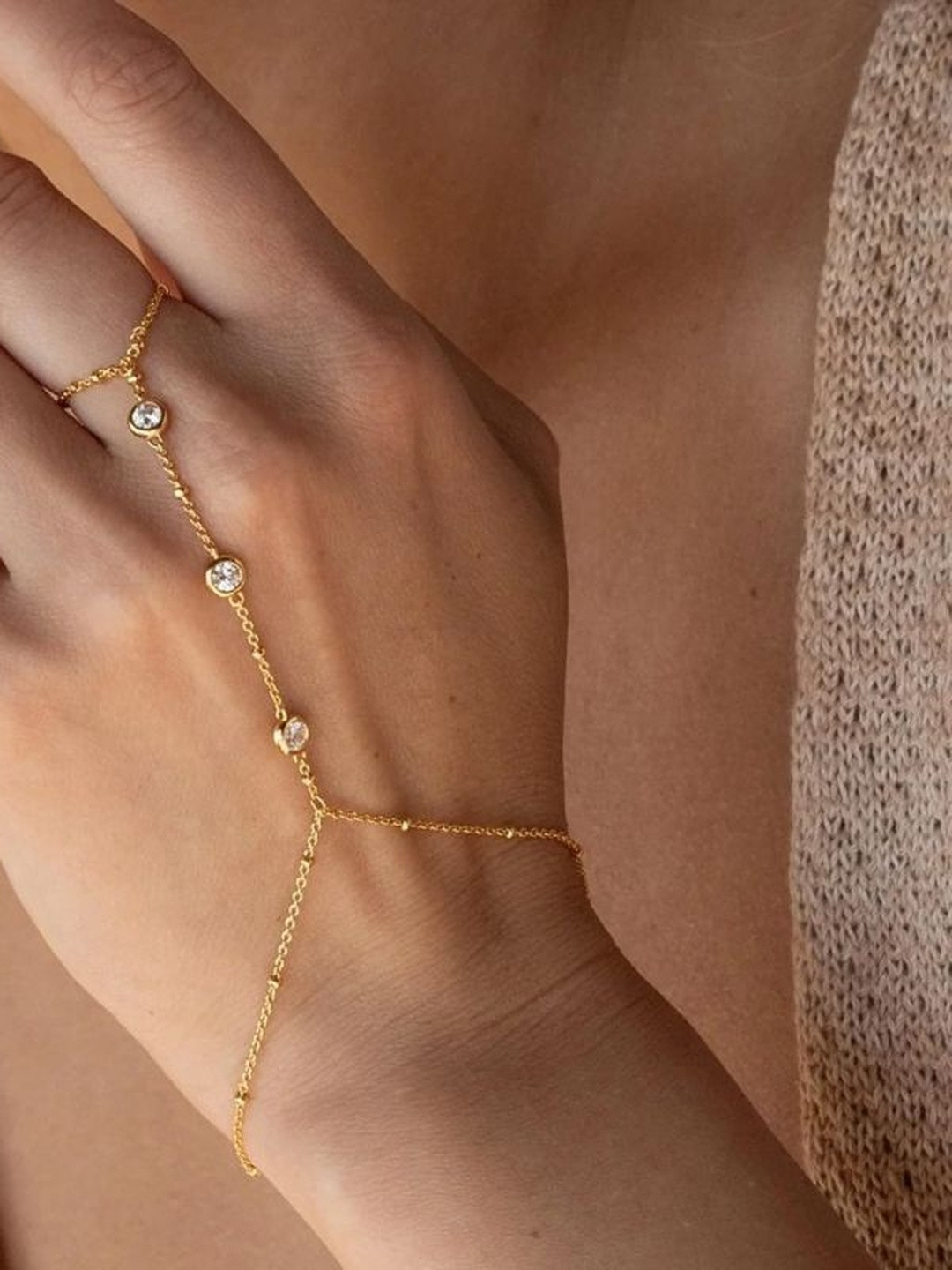 Stoln Women Ring Bracelet