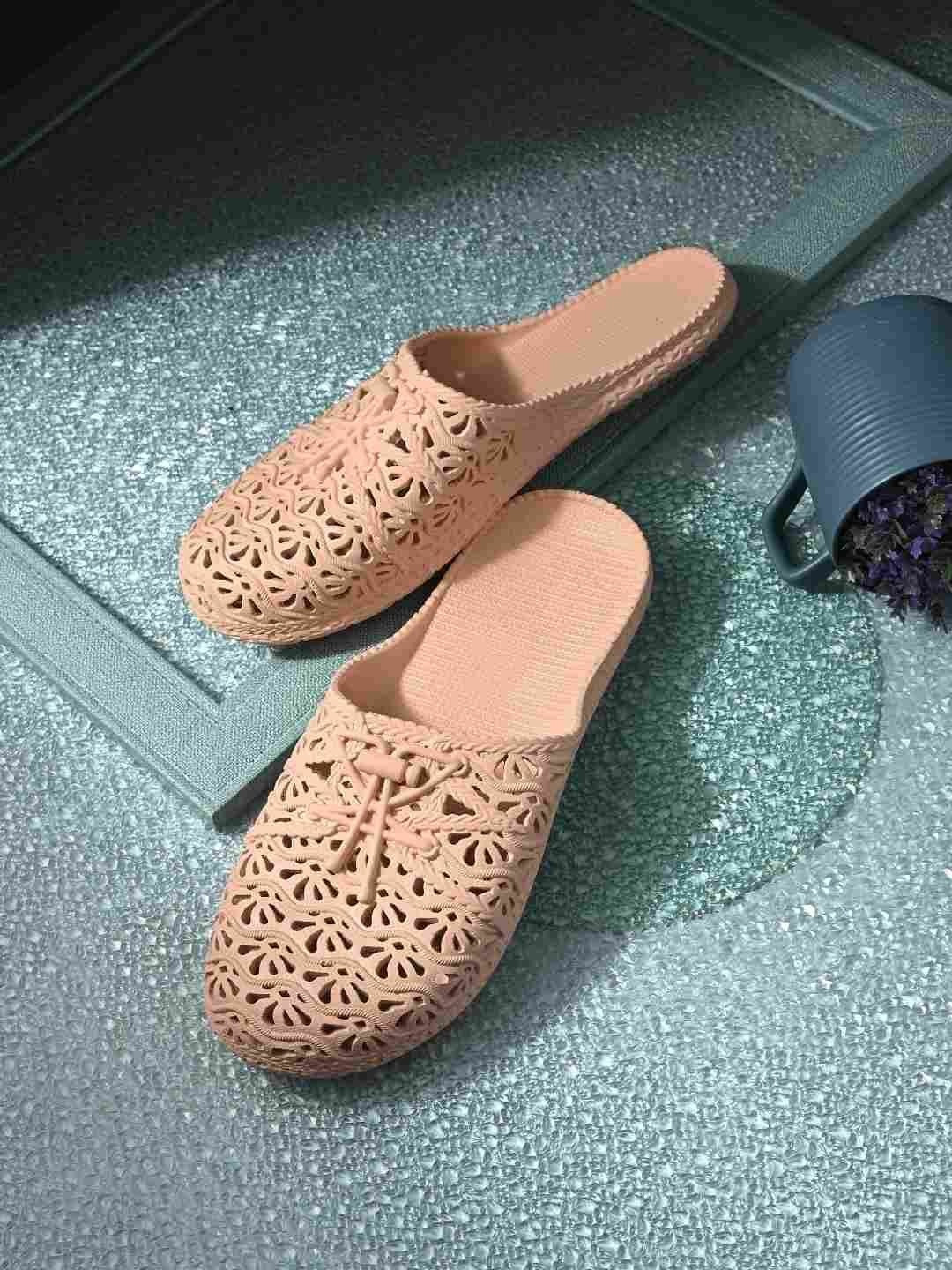 ABJ Fashion Women Slip-On