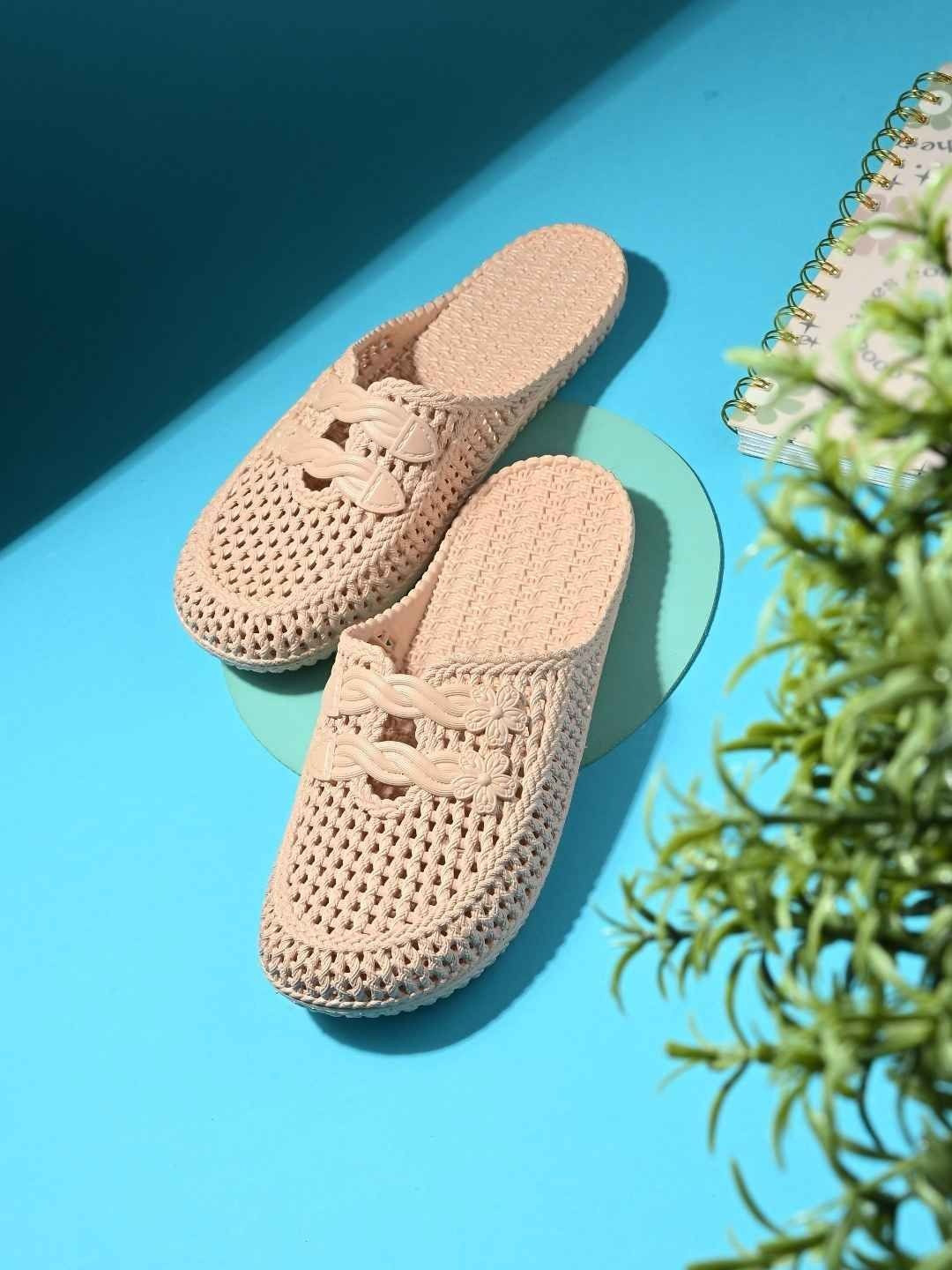 ABJ Fashion Women Slip-On