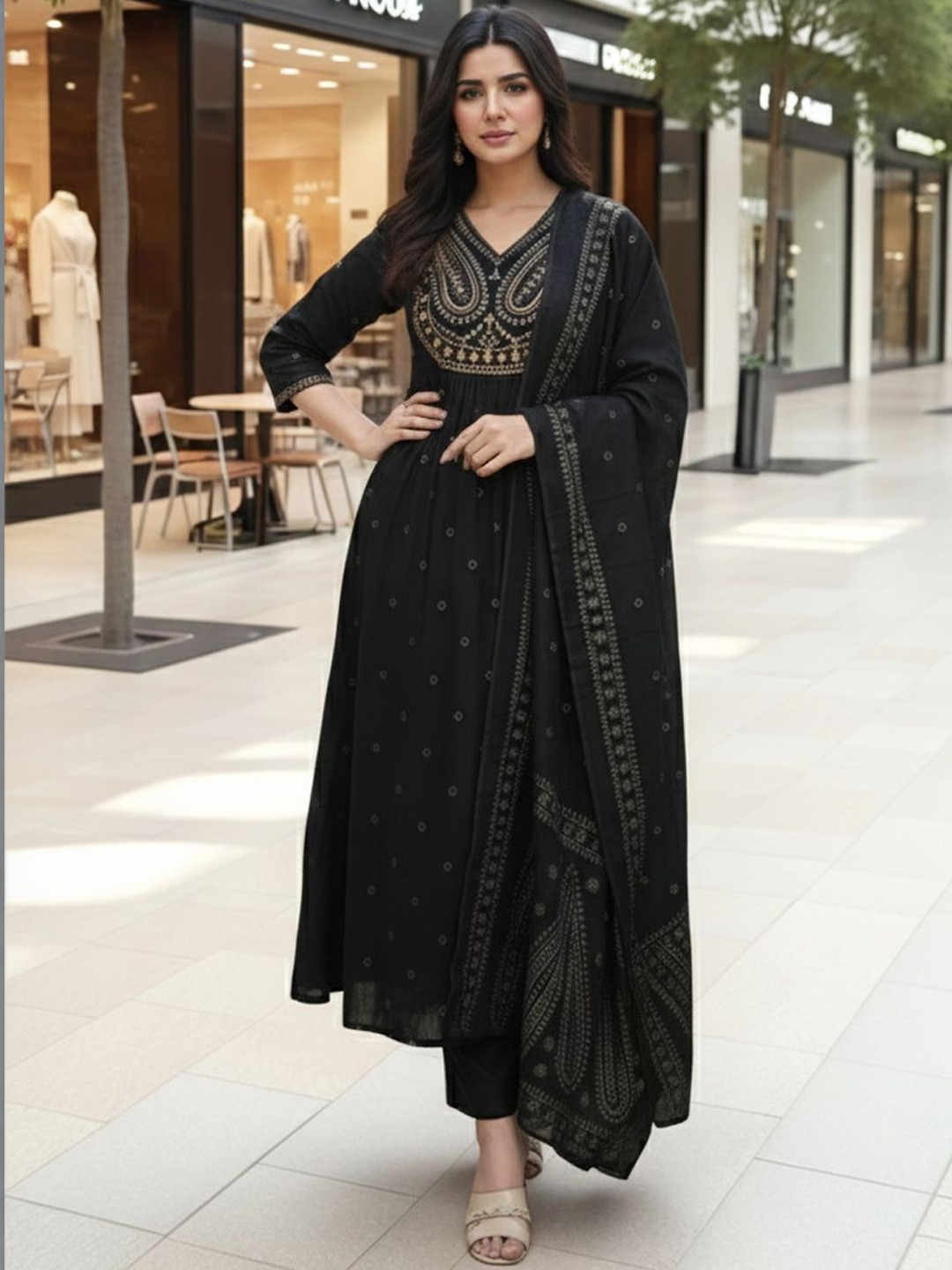 Moda Rapido Women Ethnic Motifs Embroidered Regular Thread Work Kurta with Trousers & With Dupatta