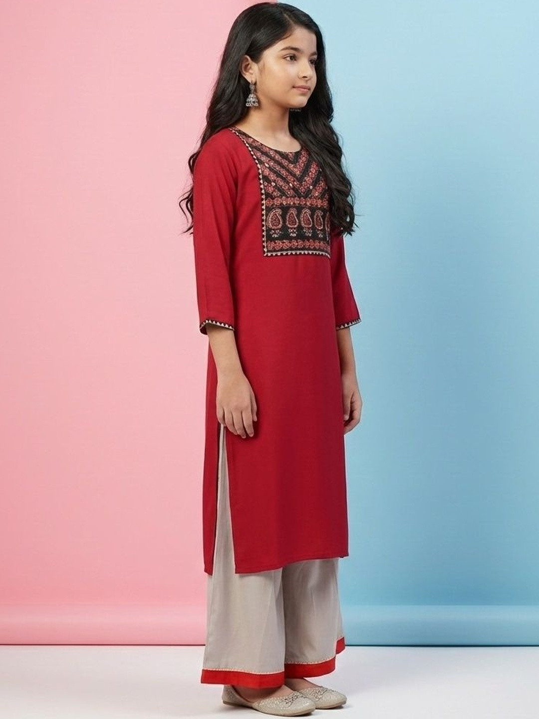 KALINI Girls Yoke Design Cold-Shoulder Sleeves Thread Work Kurta