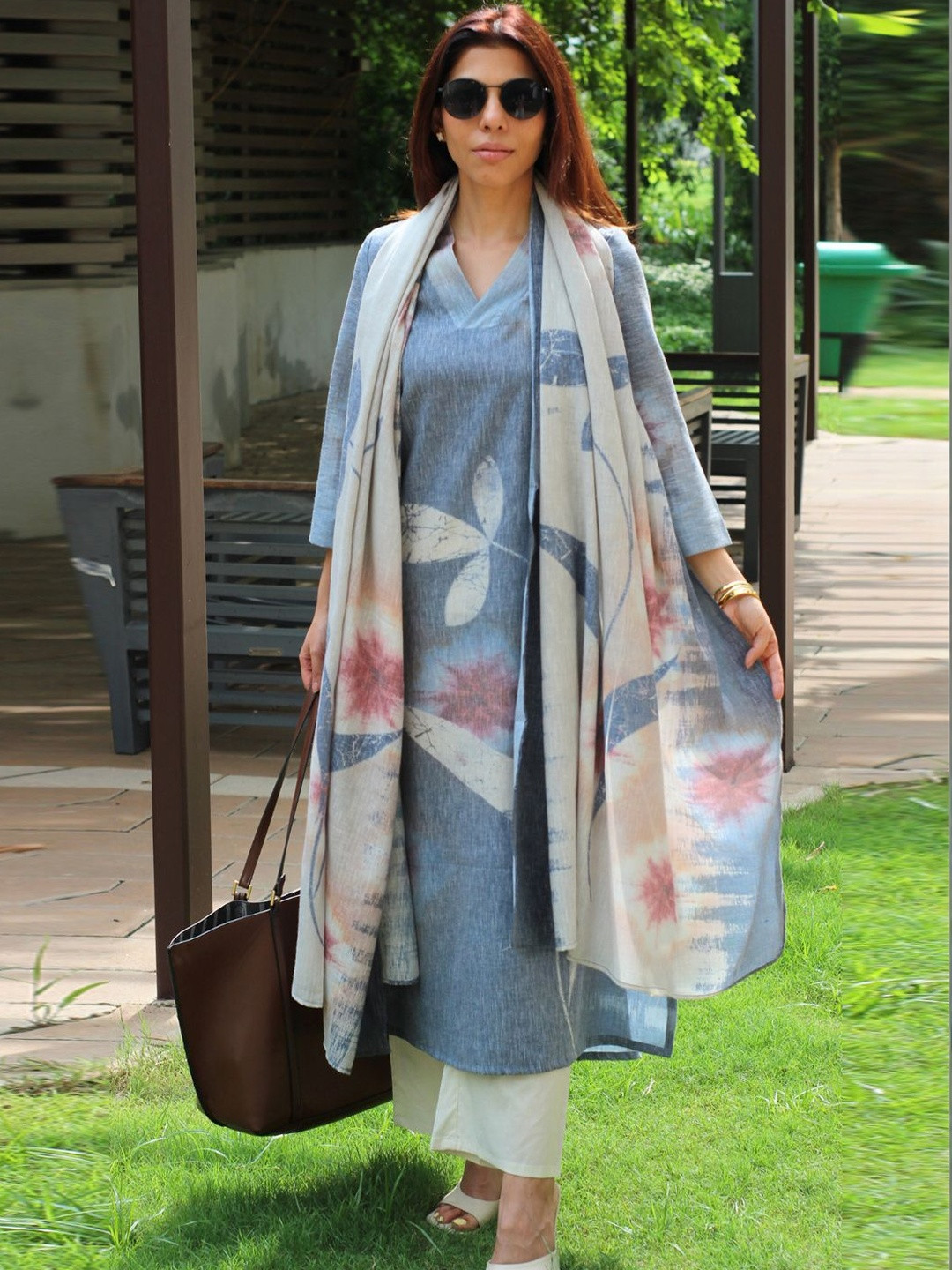 DIVASTRI Women Printed Regular Kurta with Trousers & With Dupatta
