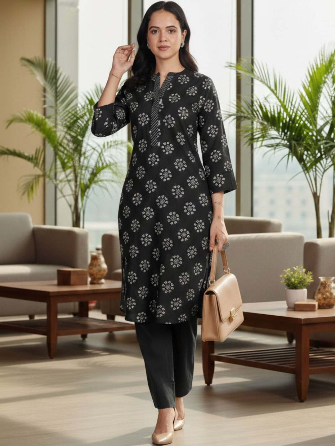 Varanga Women Printed Kurta with Trousers