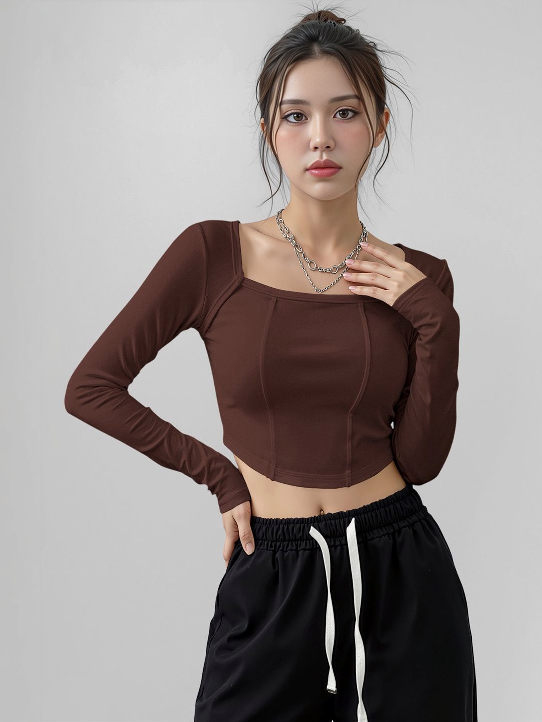Navyankaa Crop Top