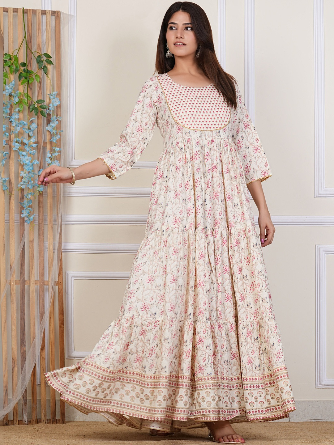 Navkriti Jaipur Floral Printed Tiered Anarkali Kurti