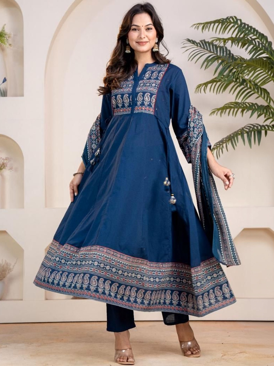 Moda Rapido Women Ethnic Motifs Printed Regular Kurta with Trousers & With Dupatta