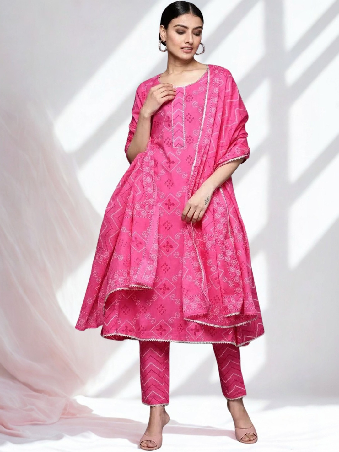 Vastranikhar Women Ethnic Motifs Printed Panelled Pure Cotton Kurta with Trousers & With Dupatta