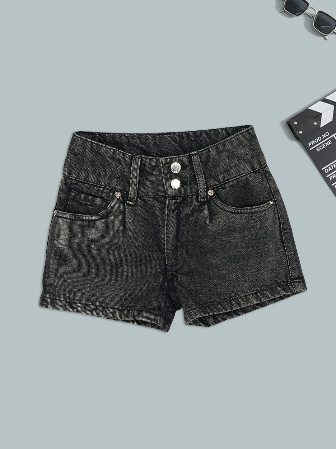 Pantaloons Junior Girls Washed High-Rise Denim Shorts Technology