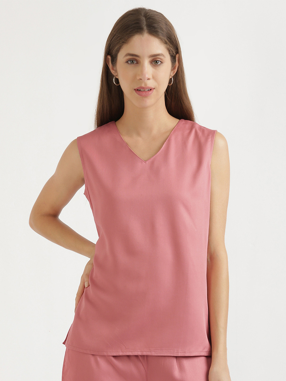 SAADAA Women V-Neck Solid Sleeveless Top