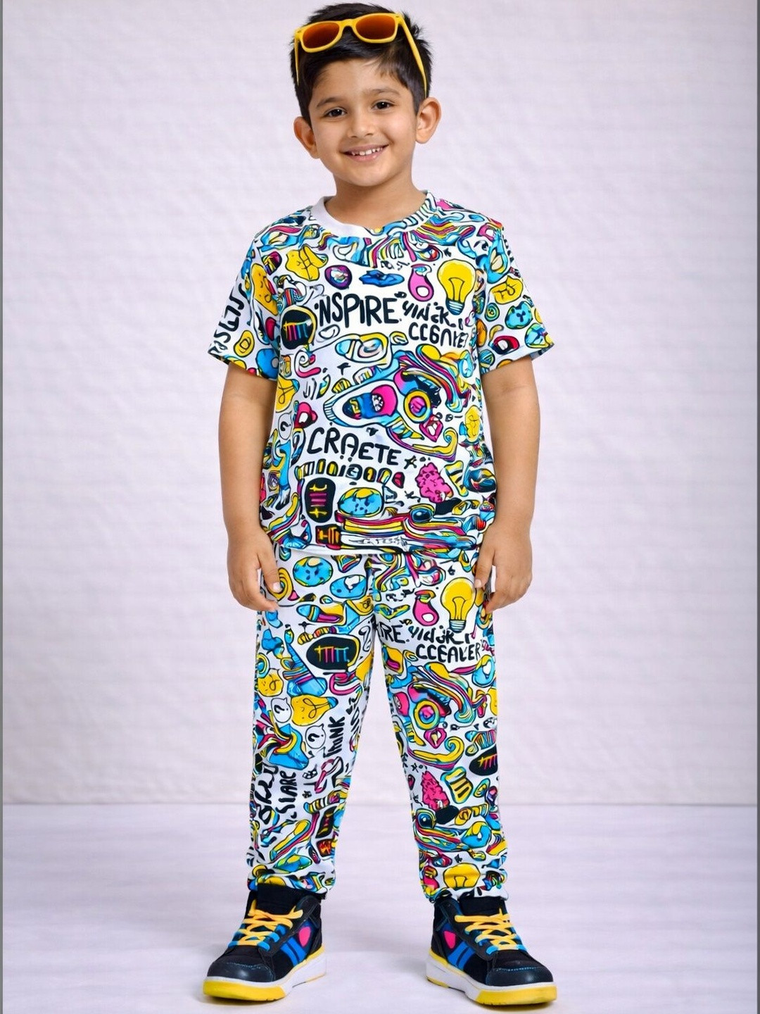Sagar Impex Boys Printed T-shirt with Pyjamas