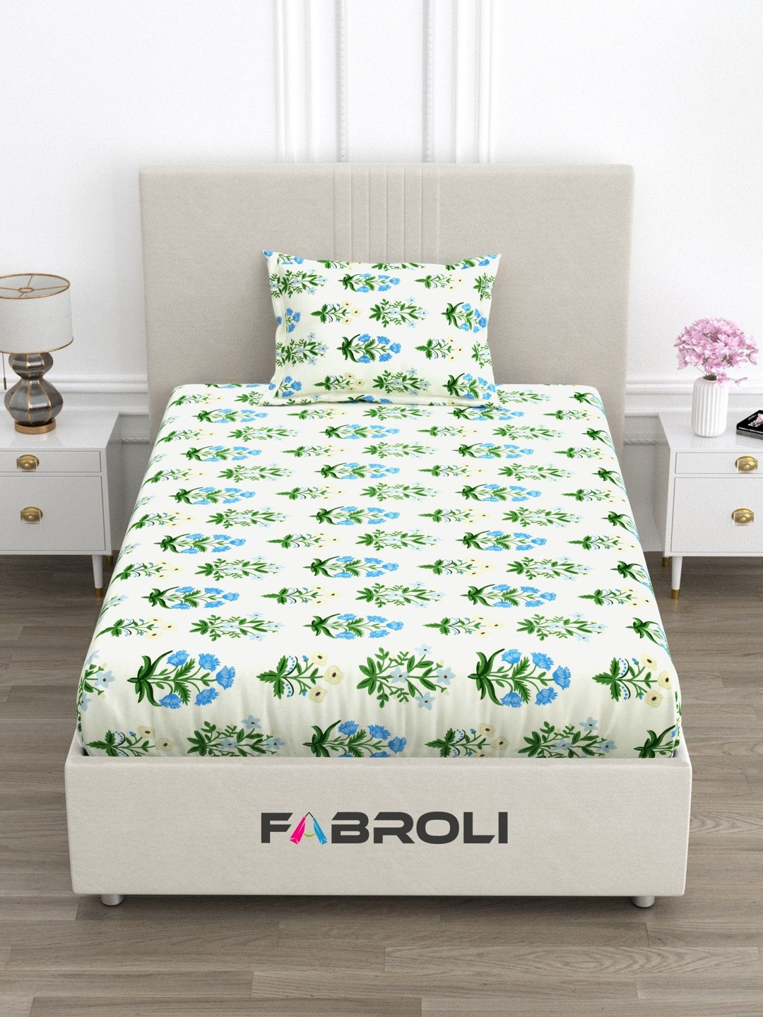 FABROLI White 300 TC Single Bedsheet with 1 Pillow Covers